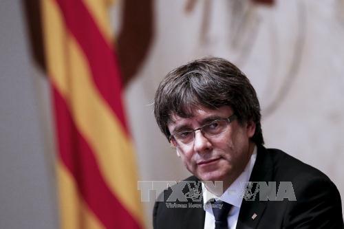 Cơ quan lập pháp Catalonia tuyên bố độc lập ảnh 1